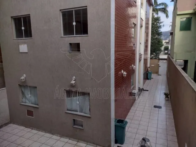 Unfurnished 2-bedroom apartment with a gas kitchen — photo 11