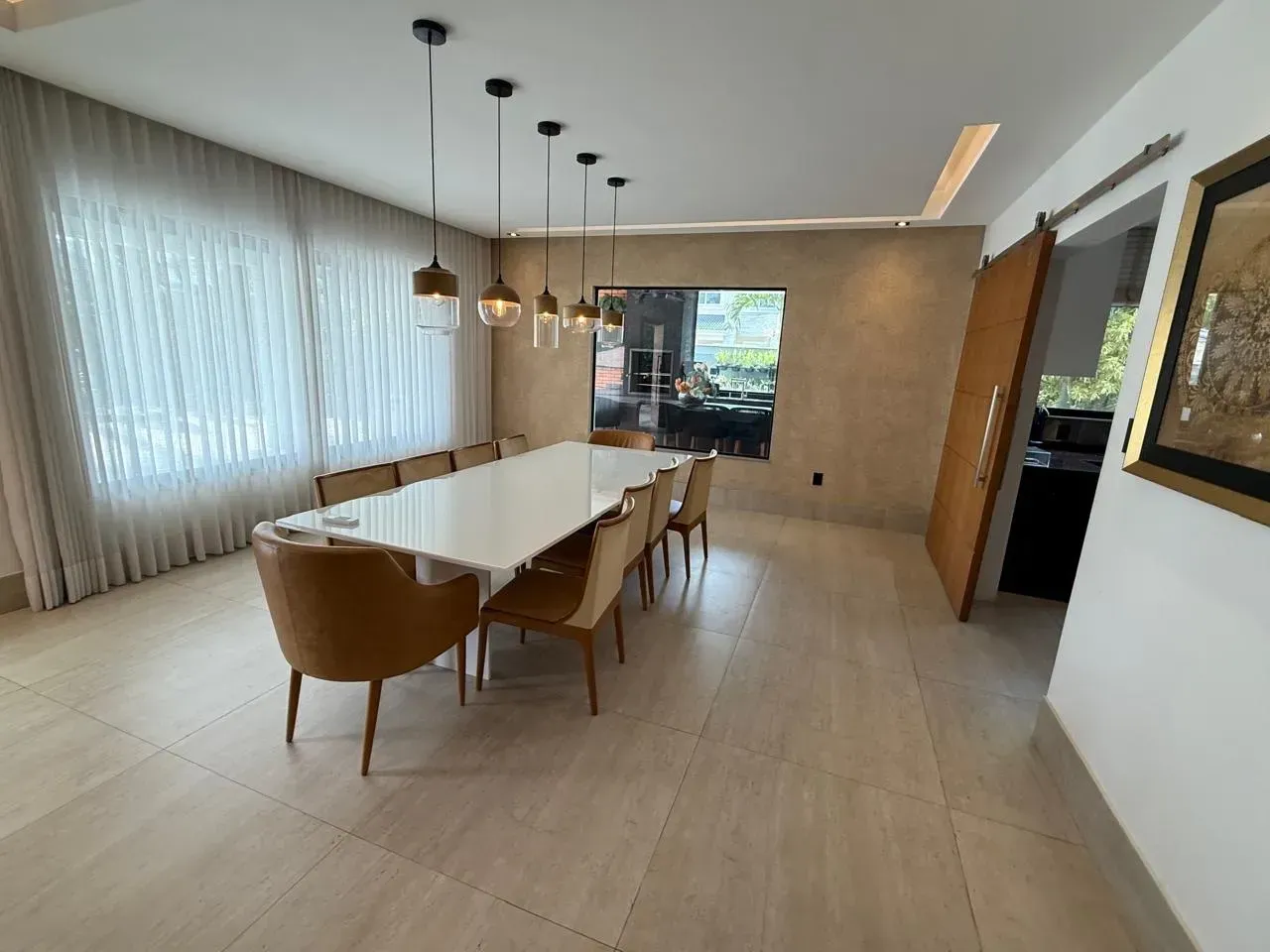 Apartamento mobiliado com 4 quartos e 5 banheiros — photo 15