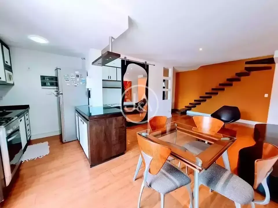 Furnished 2-bedroom apartment with 3 bathrooms — photo 9