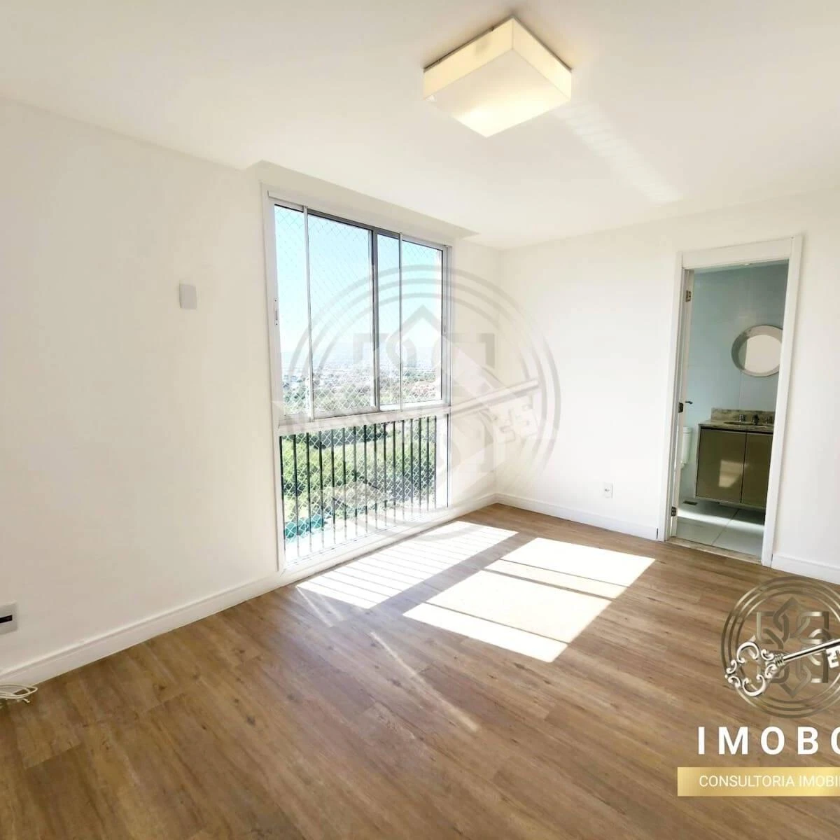 166 m² apartment with 3 bedrooms and a balcony — photo 36