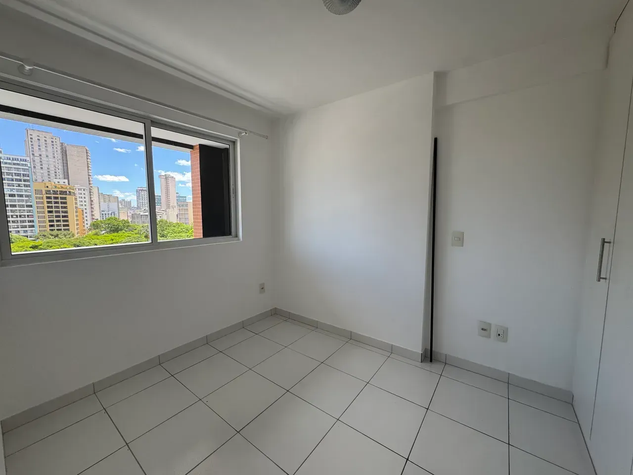 1-bedroom rental apartment with a washing machine — photo 9