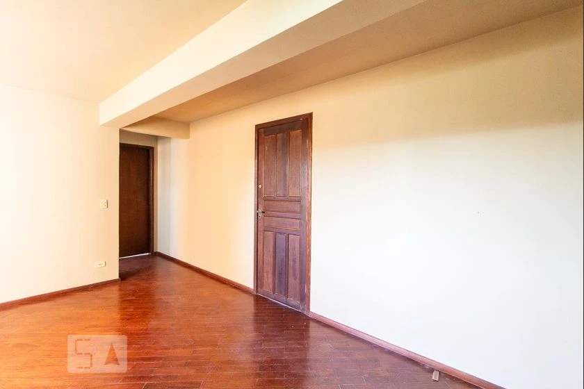 Casa com 5 quartos e churrasqueira privativa no jardim — photo 11