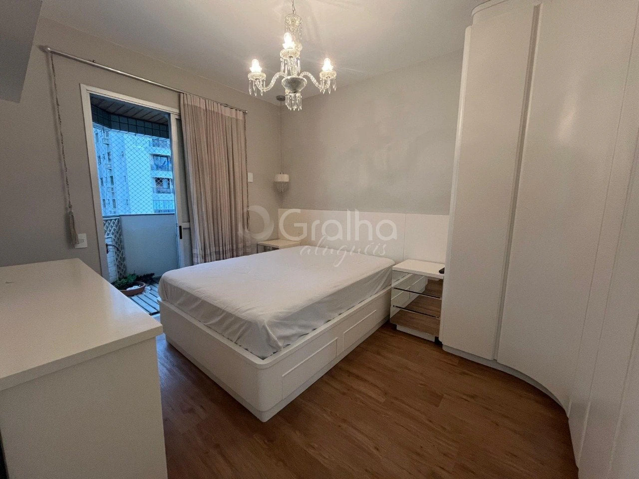 3-bedroom apartment with a washing machine in Florianópolis — photo 16