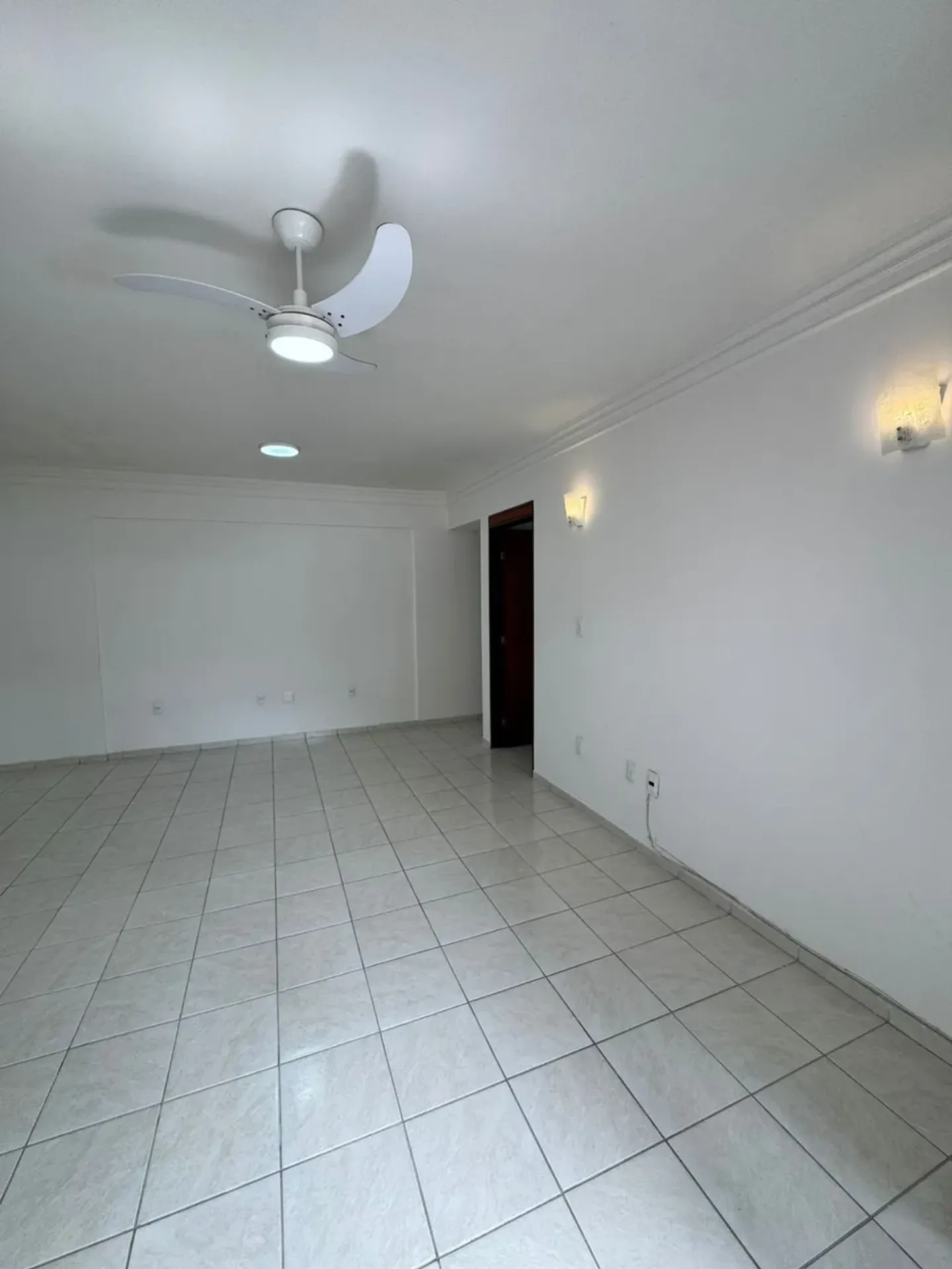 127 m² apartment with a separate kitchen and 3 bedrooms — photo 24