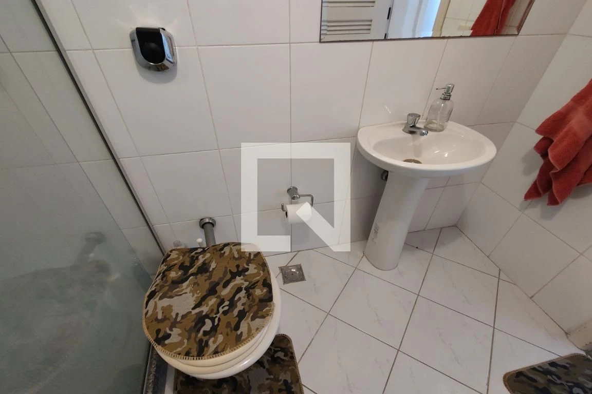 Casa mobiliada com 3 quartos, varanda e 3 banheiros — photo 97