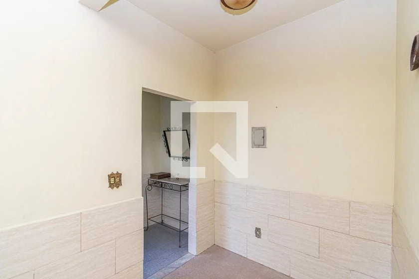 Casa amueblada con 3 dormitorios y 240 m² con balcón — photo 26