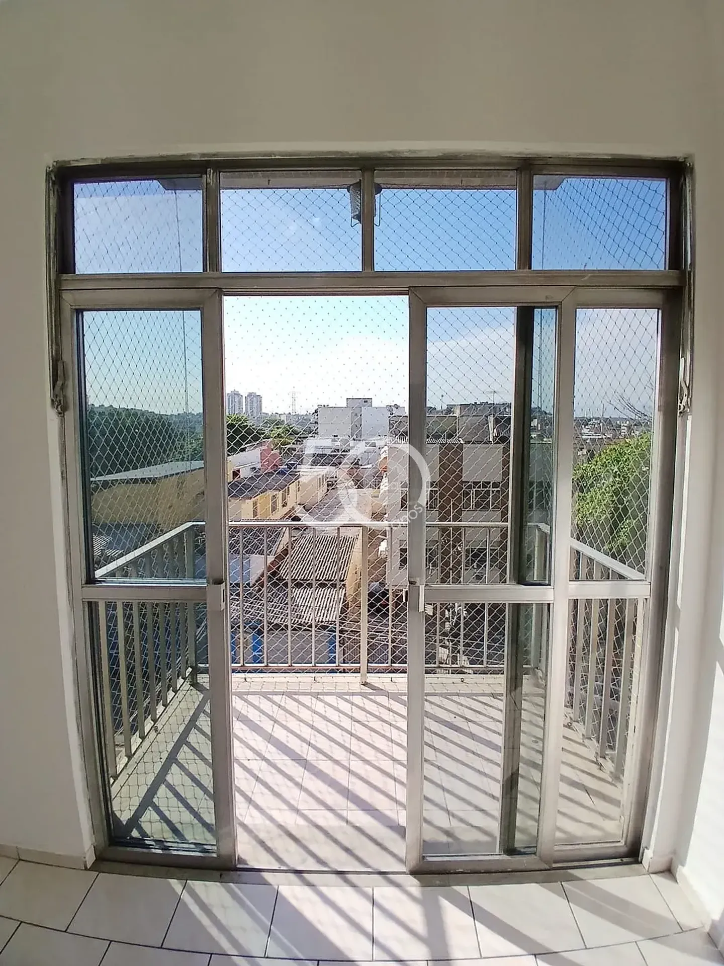 Unfurnished apartment with 2 bedrooms, 2 baths — photo 3