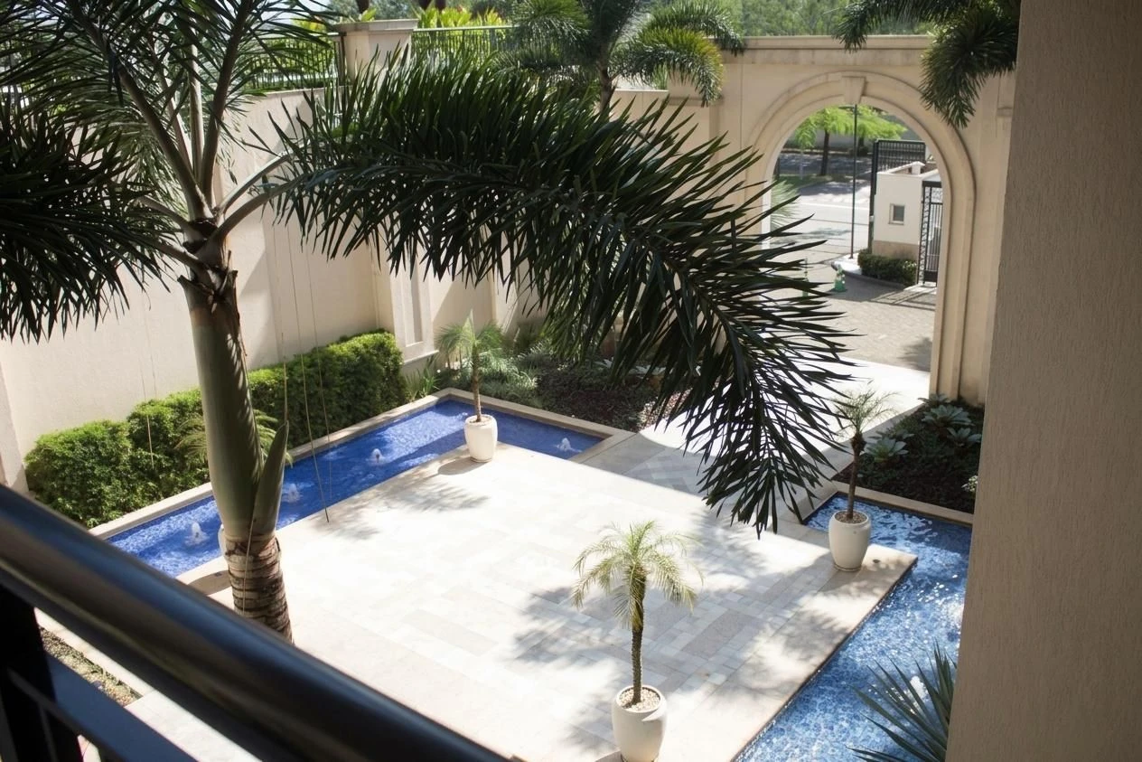 2-bedroom apartment with a glass-enclosed balcony — photo 21