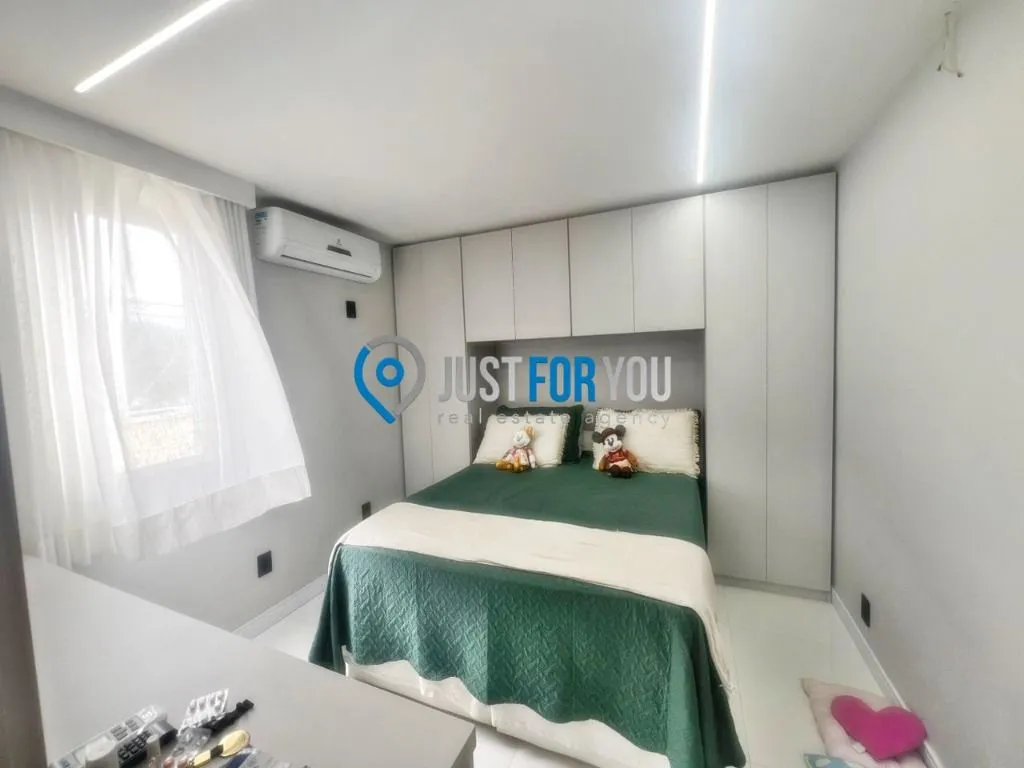 3-bedroom duplex with 4 bathrooms and 189 m² — photo 10