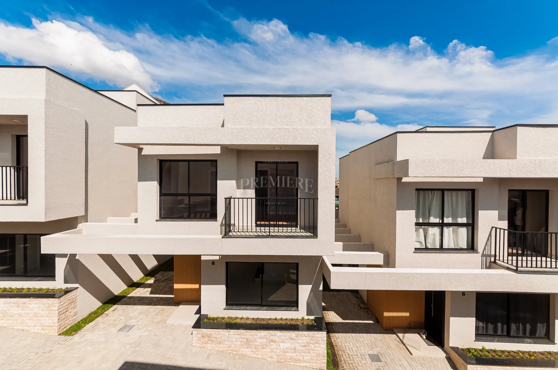 House, 97 m², with a glass-enclosed balcony — photo 14