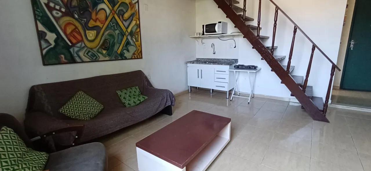 Furnished 1-bedroom loft with a real desk — photo 2