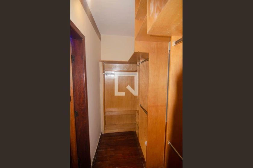 Apartamento com 4 quartos e 165 m², cozinha a gás — photo 36