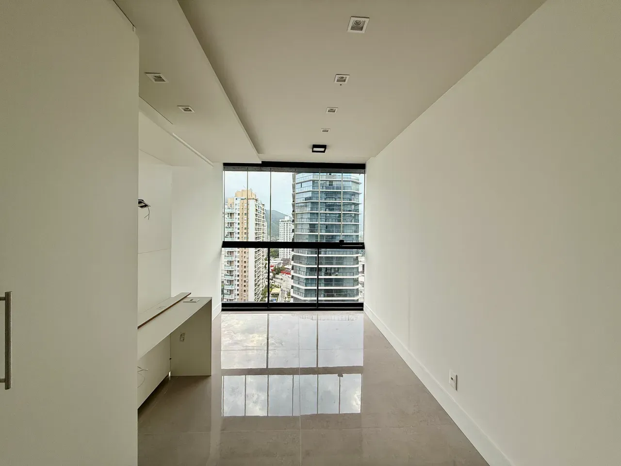 2 quartos e janelas do piso ao teto: apartamento de 84 m² — photo 14