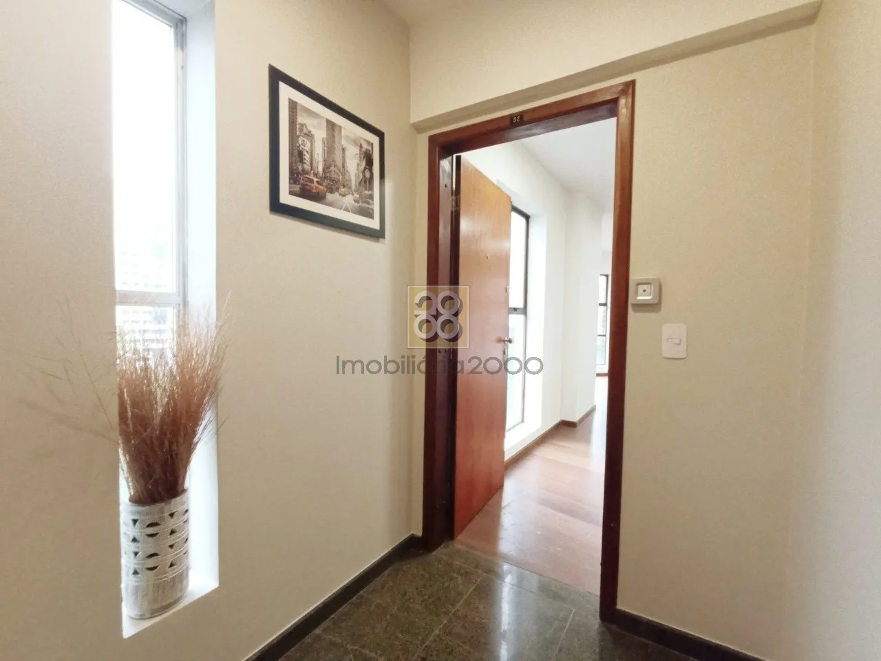 Unfurnished 3-bedroom apartment with floor-to-ceiling windows — photo 17