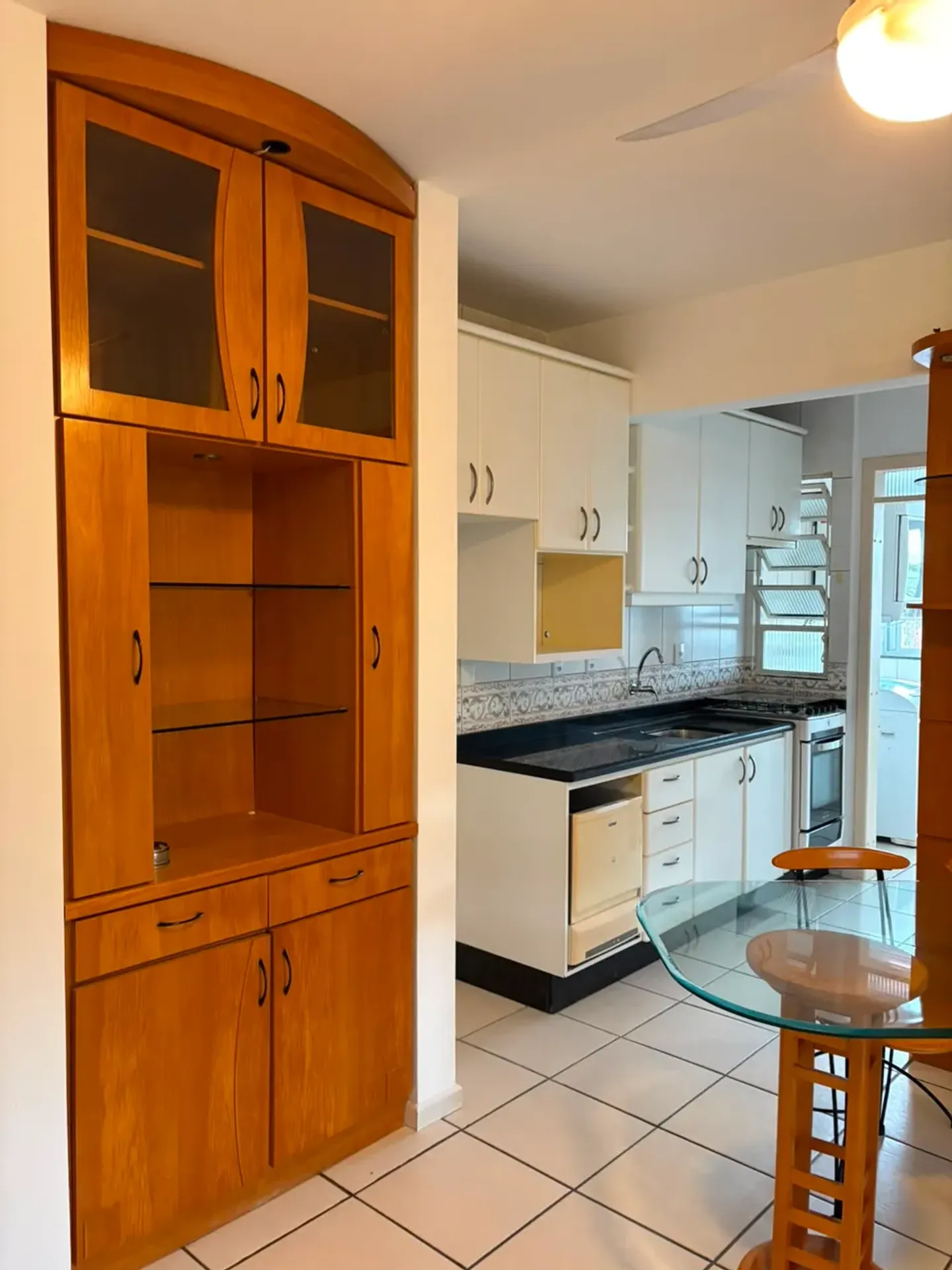 Мебльована квартира 80 м² з 2 спальнями та 2 ванними — photo 2