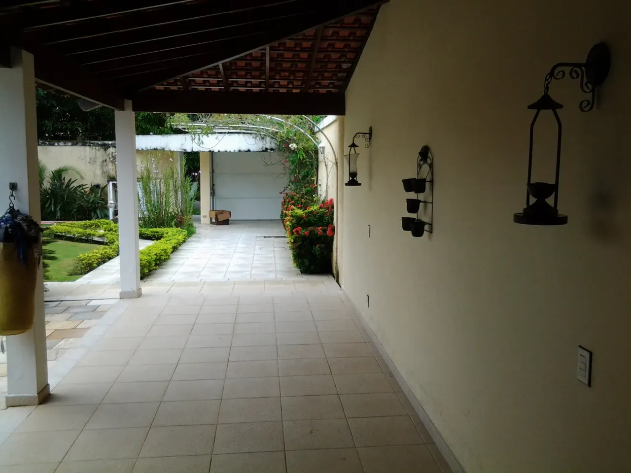 Casa com 4 quartos e 5 banheiros com fogão a gás — photo 18