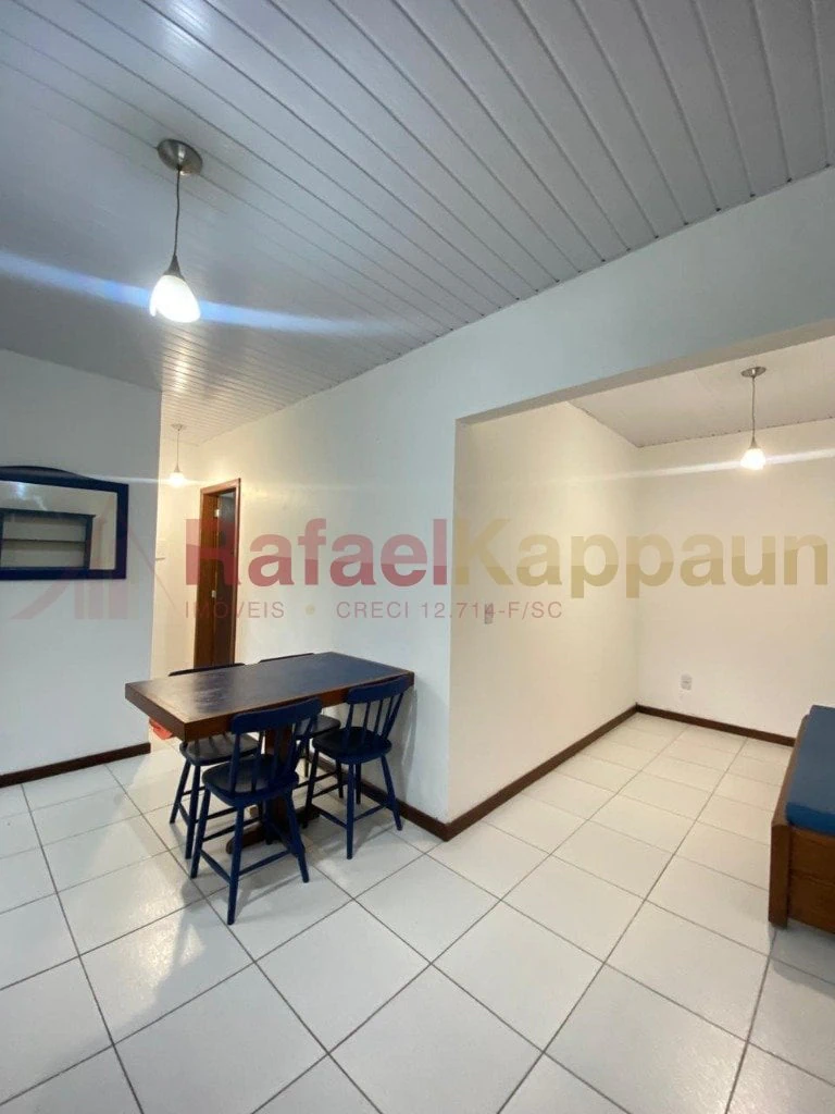 One-bedroom apartment with a mountain view in Florianópolis — photo 6
