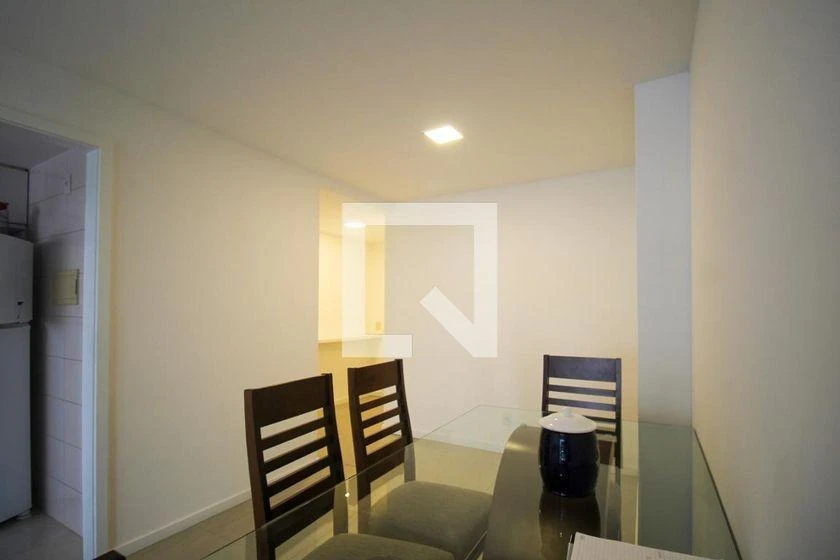 Apartamento mobiliado de 2 quartos com varanda e vaga — photo 25