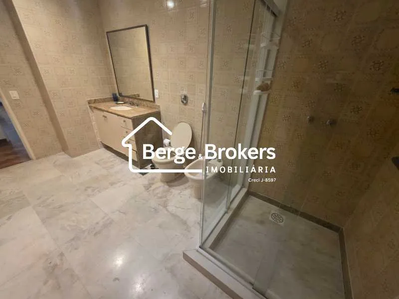 Мебльована квартира 347 м² з 4 спальнями — photo 32