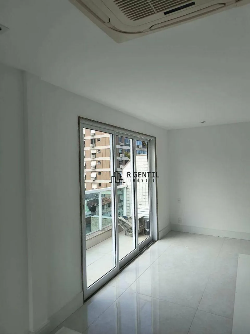 Furnished apartment with 3 bedrooms and 5 bathrooms — photo 6