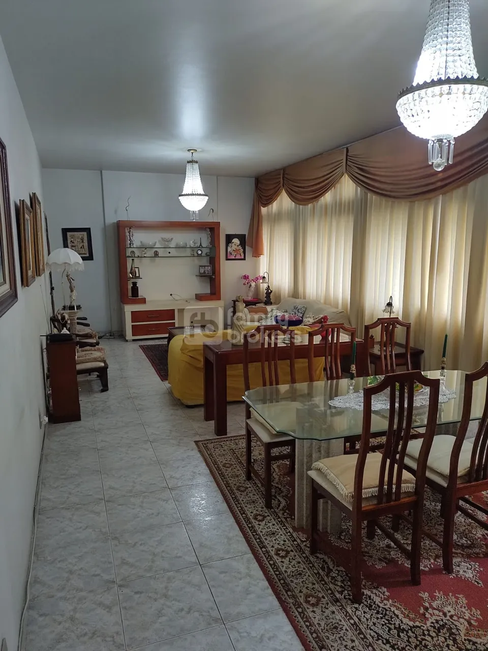 Furnished 3-bedroom apartment with 140 m² — photo 10