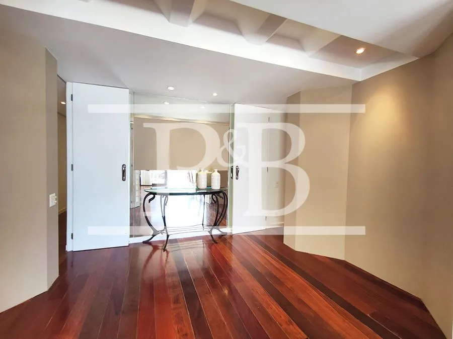 Apartamento com 3 dormitórios e 215 m² com 3 vagas — photo 19