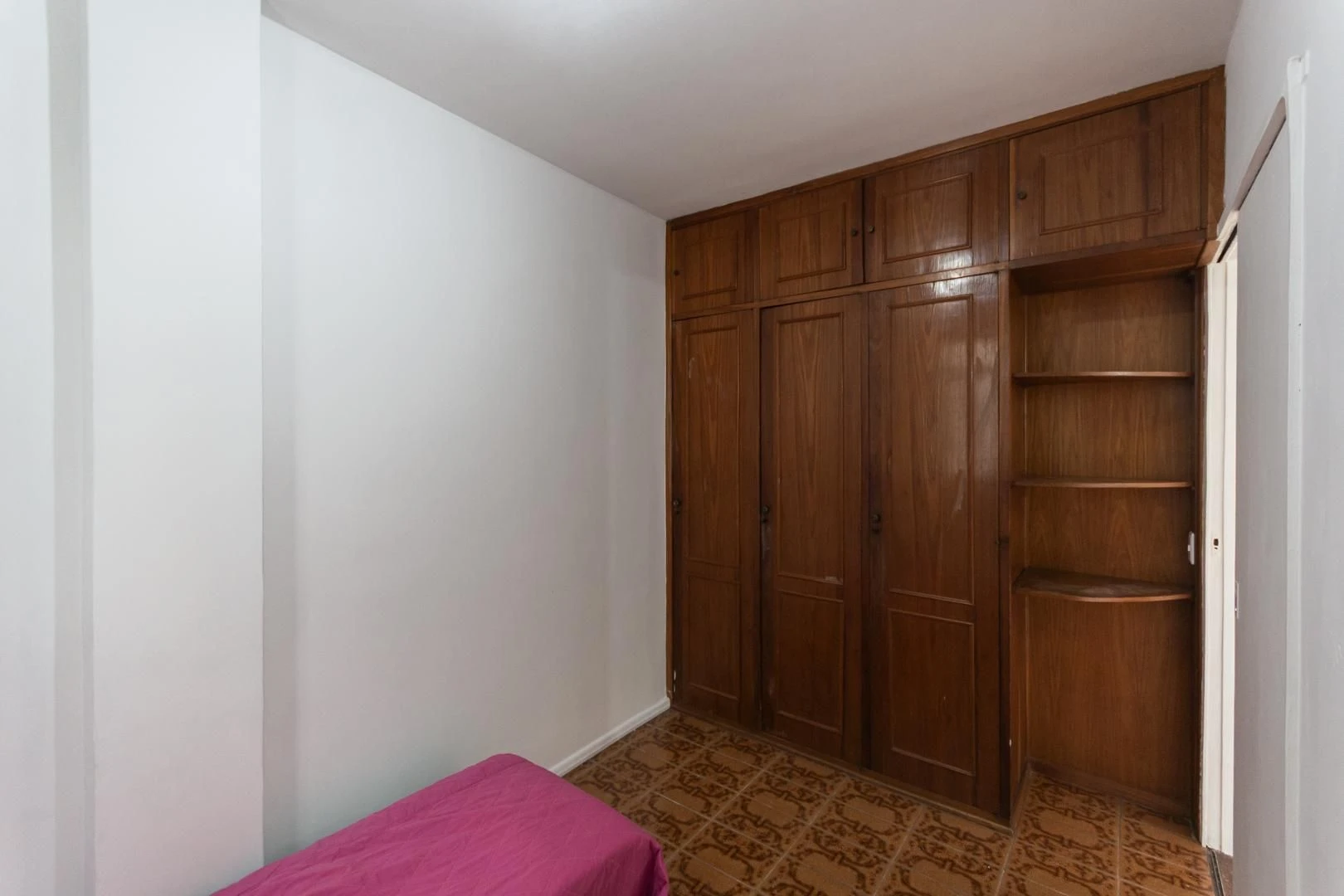3-bedroom apartment with a home office — photo 19
