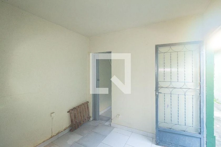 Casa sem móveis de 60 m² com 2 quartos e aceita pets — photo 25