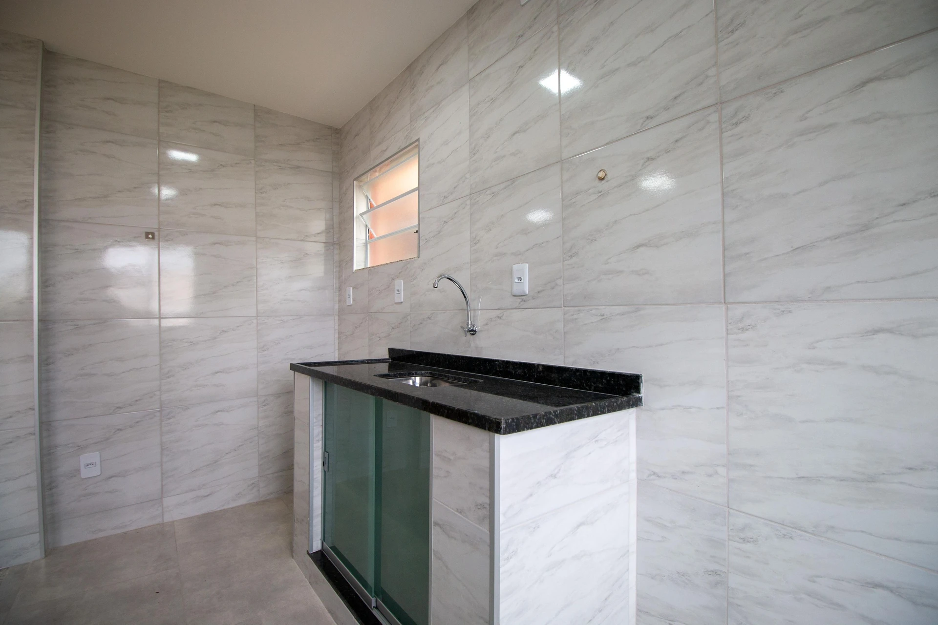 2-bedroom apartment, 1 with its own bathroom, 70 m² — photo 4