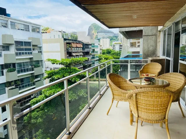Penthouse with 4 bedrooms and 3 bathrooms — photo 3