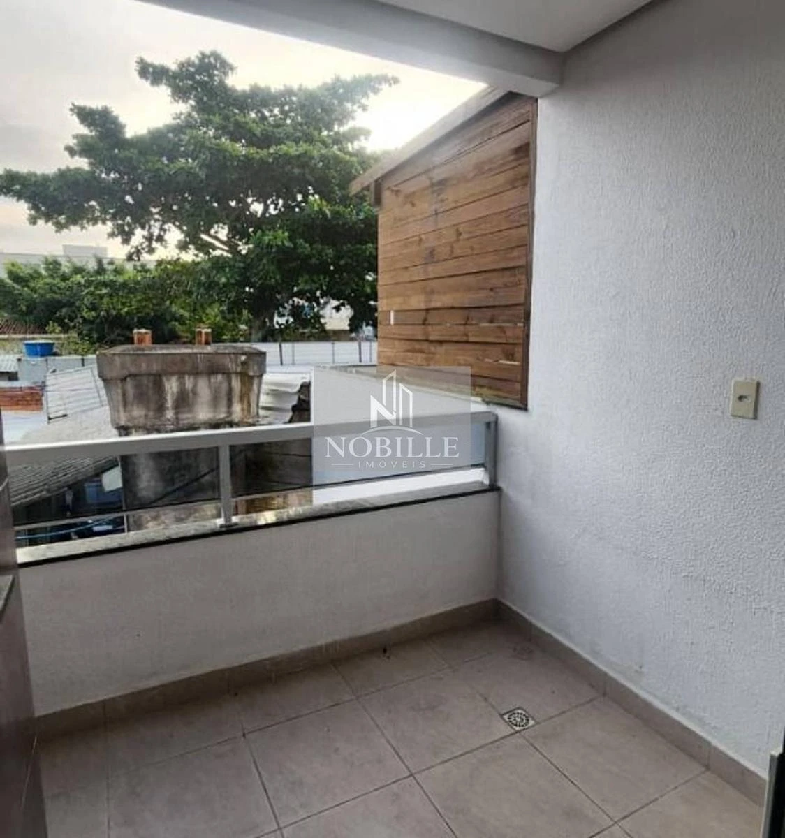 Балкон с грилем и 2 спальни: квартира 65 м² — photo 19