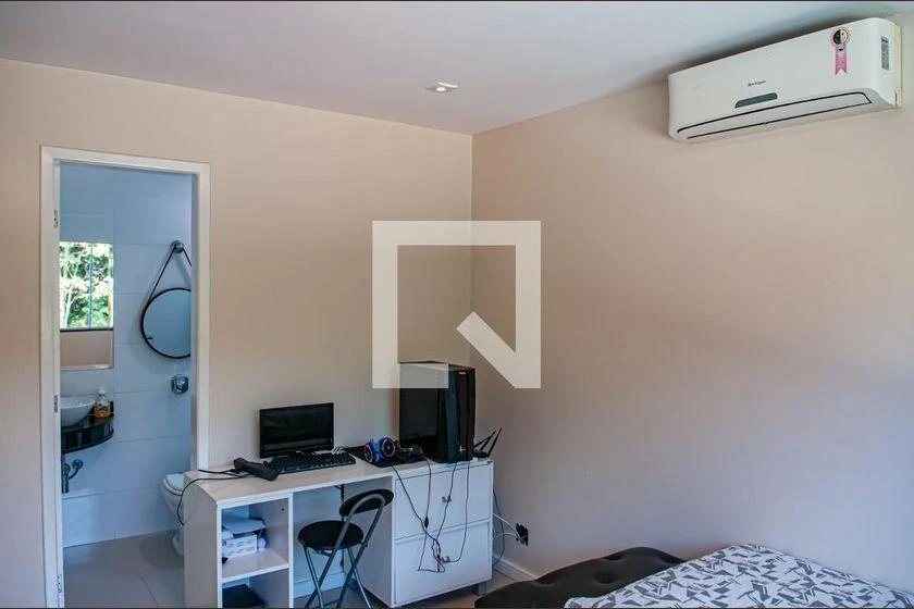 House for rent 480 m² with 4 bedrooms and 6 parking — photo 36
