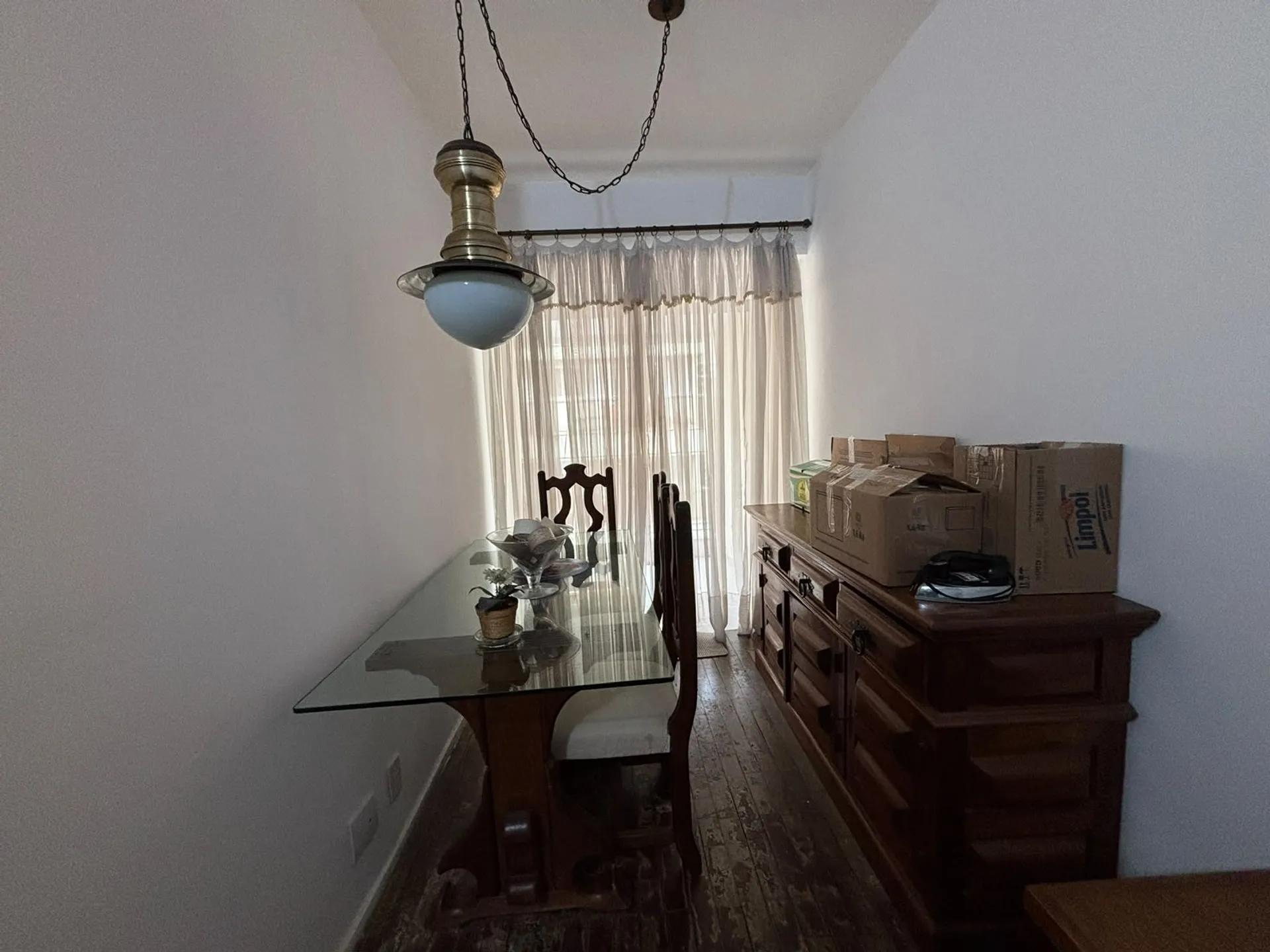 One-bedroom apartment with a mountain view — photo 5