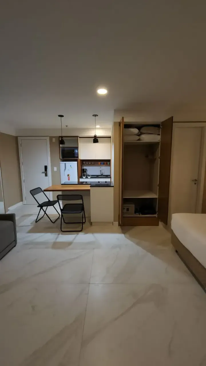 Apartamento mobiliado de 1 quarto com box de vidro — photo 2