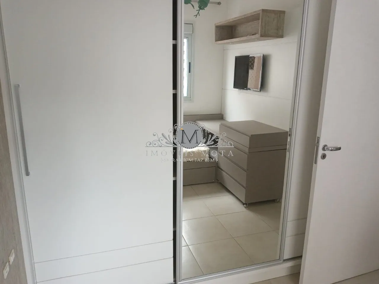Departamento de 2 dormitorios con balcón cerrado con vidrio — photo 25