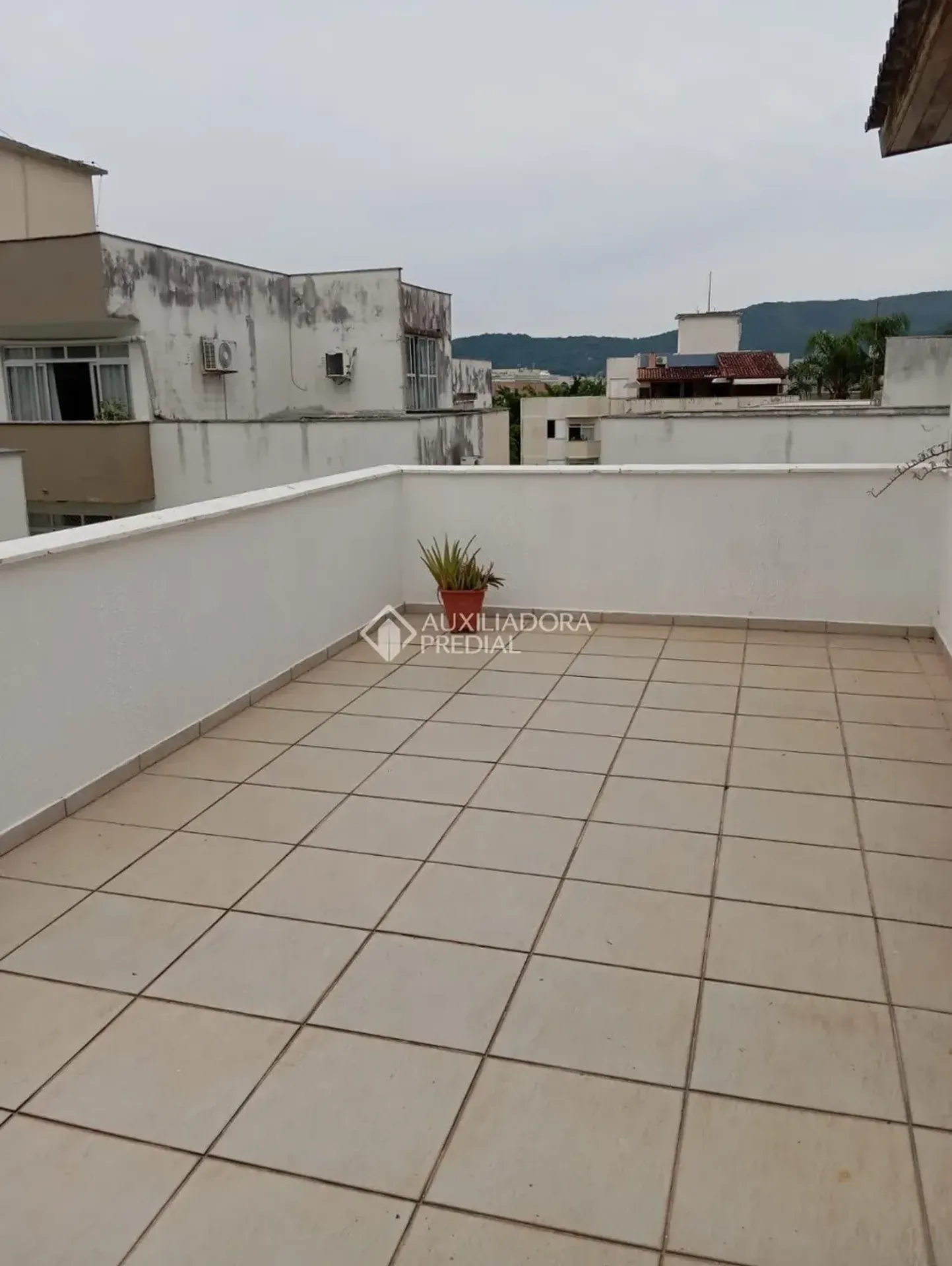 Мебльована квартира 250 м² з 4 спальнями і терасою — photo 17