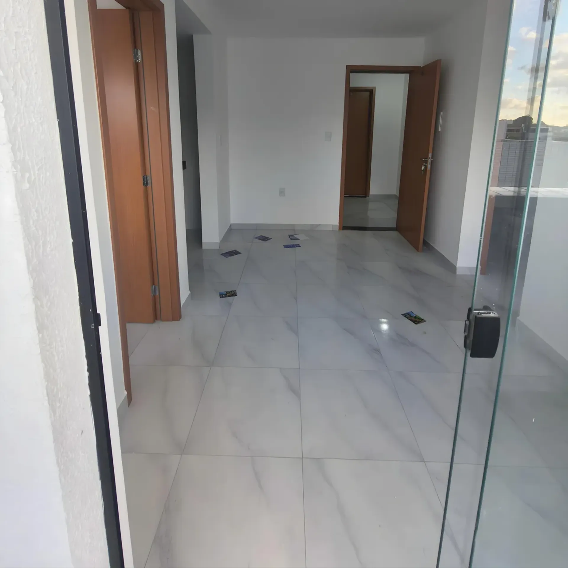 2-bedroom apartment in a building with a coworking space — photo 4