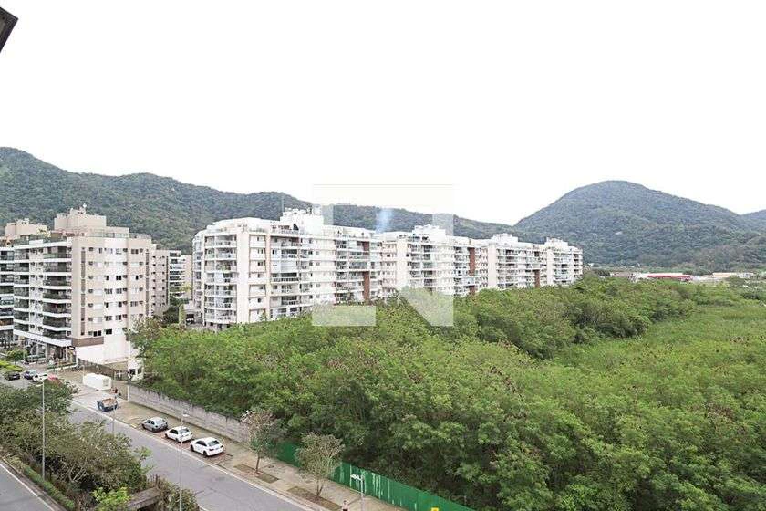 105 m² apartment with 3 bedrooms and a swimming pool — photo 24