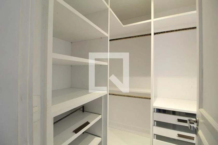 House, 475 m², with floor-to-ceiling windows — photo 19