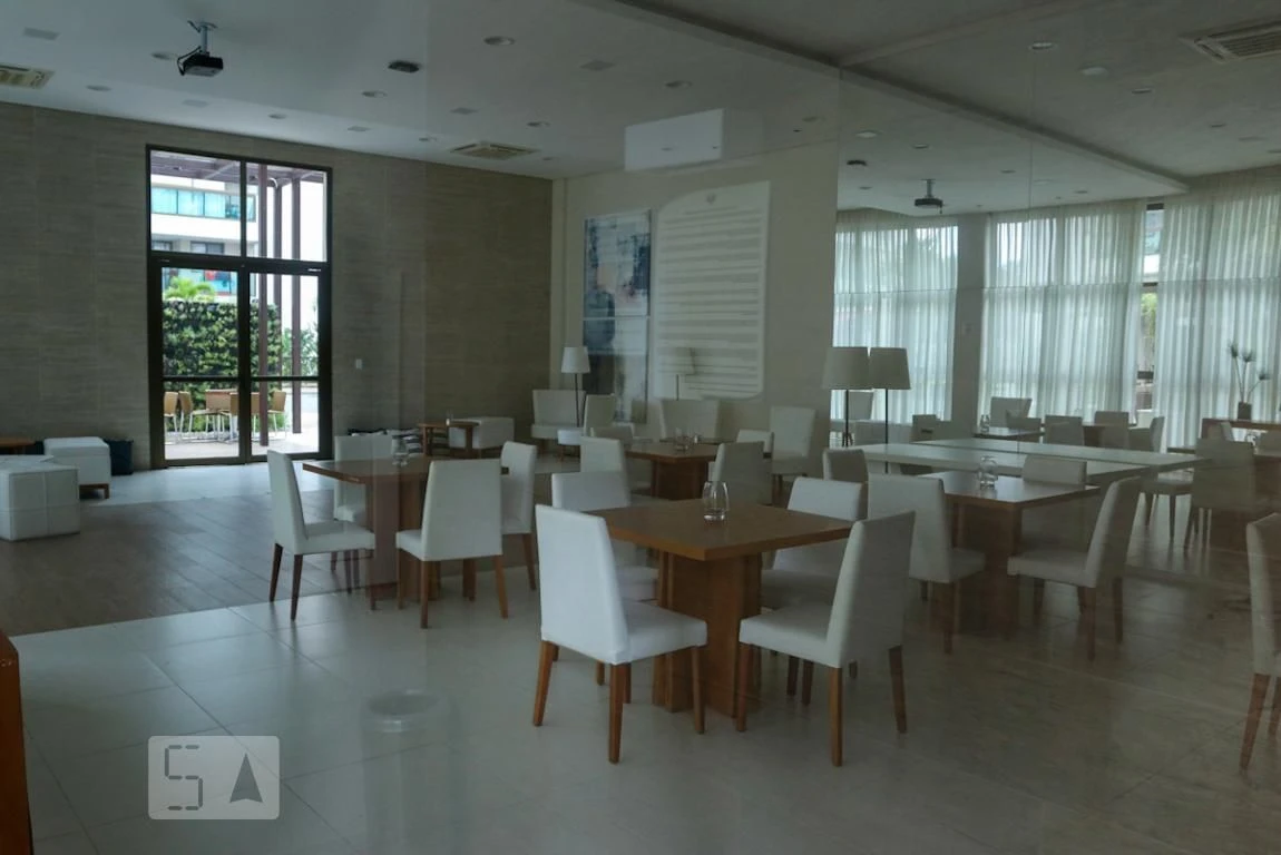 Furnished 2-bedroom apartment with 2 bathrooms and parking — photo 64