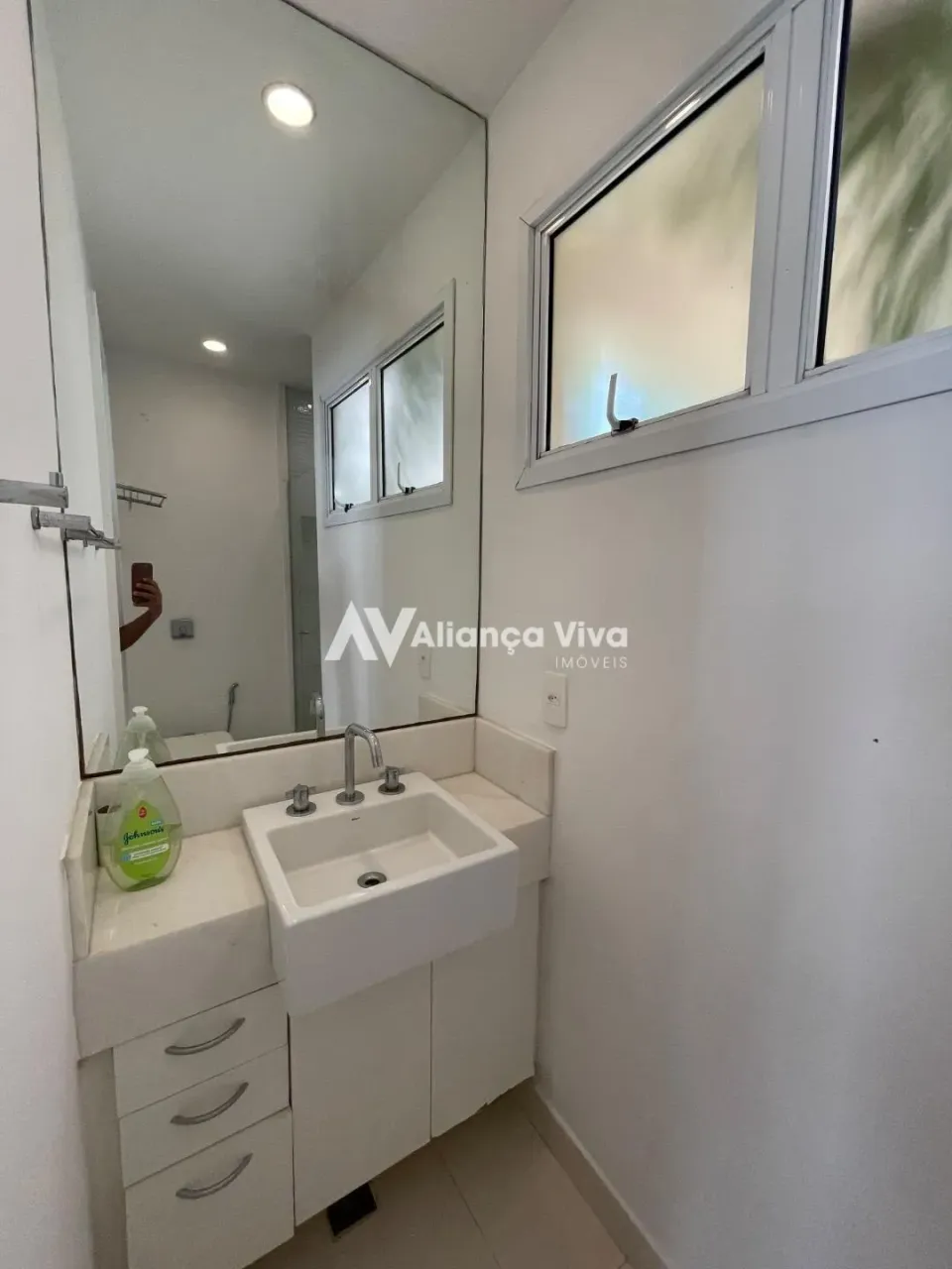 3-bedroom apartment with 1 suite and 4 bathrooms — photo 17