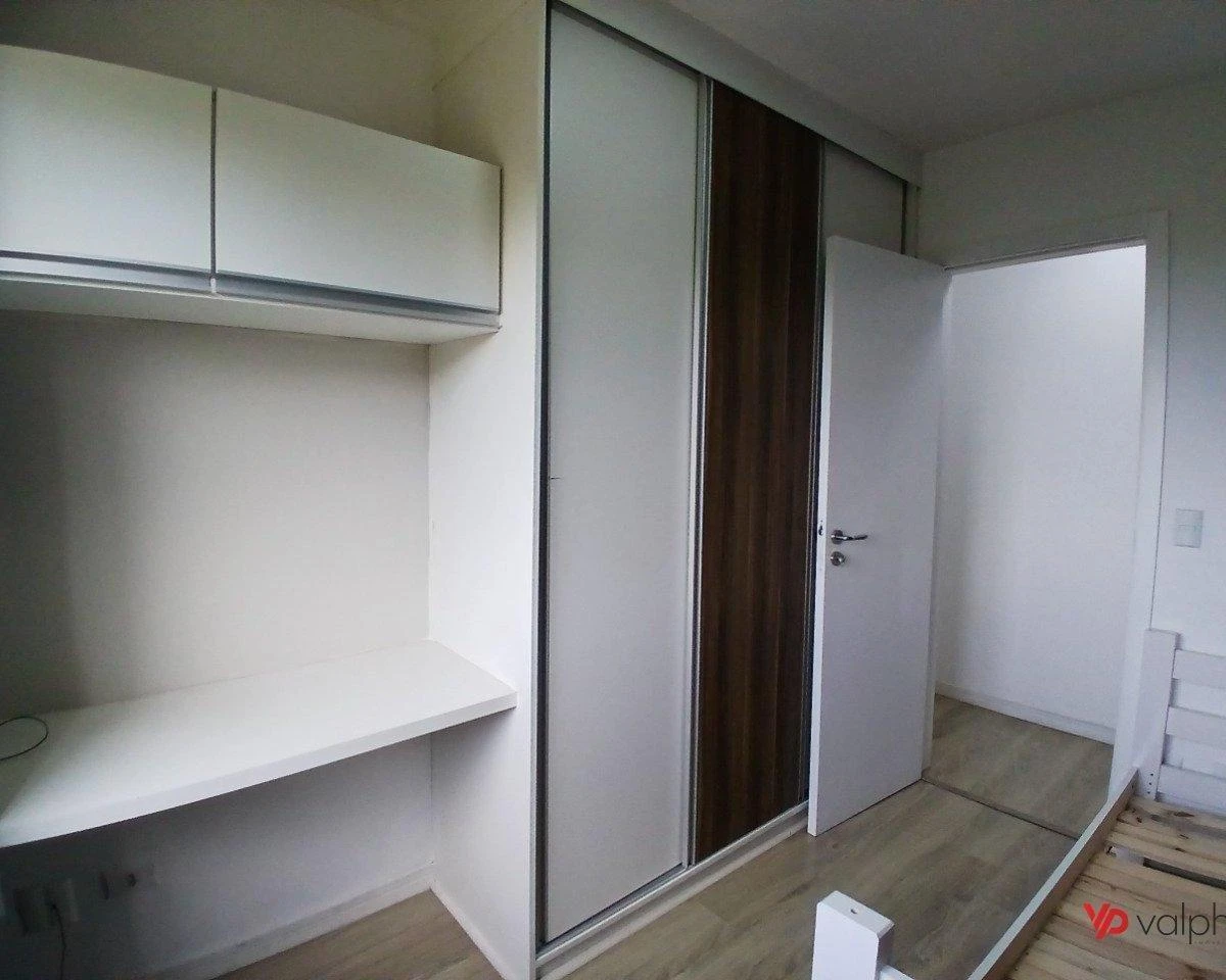 Furnished apartment, 52 m², with a home office — photo 31