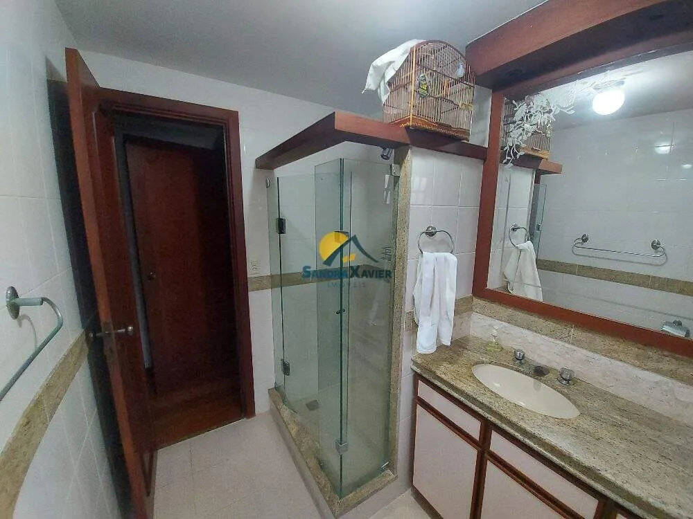 House with 4 bedrooms and 5 bathrooms for rent — photo 45