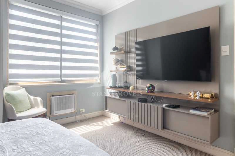 Furnished apartment, 300 m², with a water view — photo 17