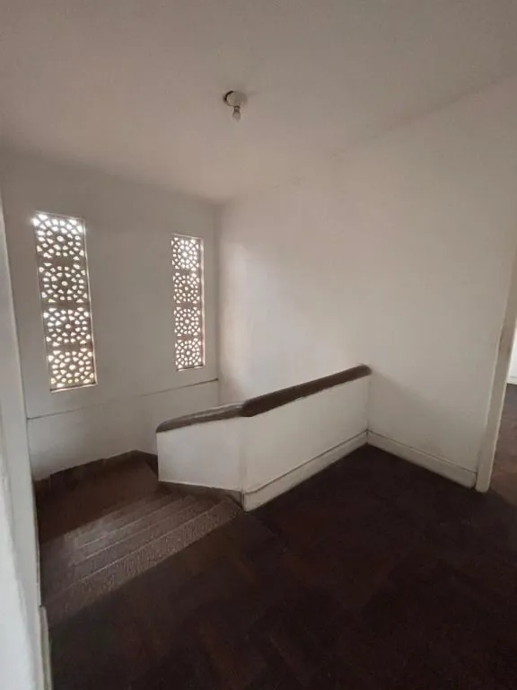 House with 6 bedrooms, 2 suites and 308 m² with balcony — photo 18