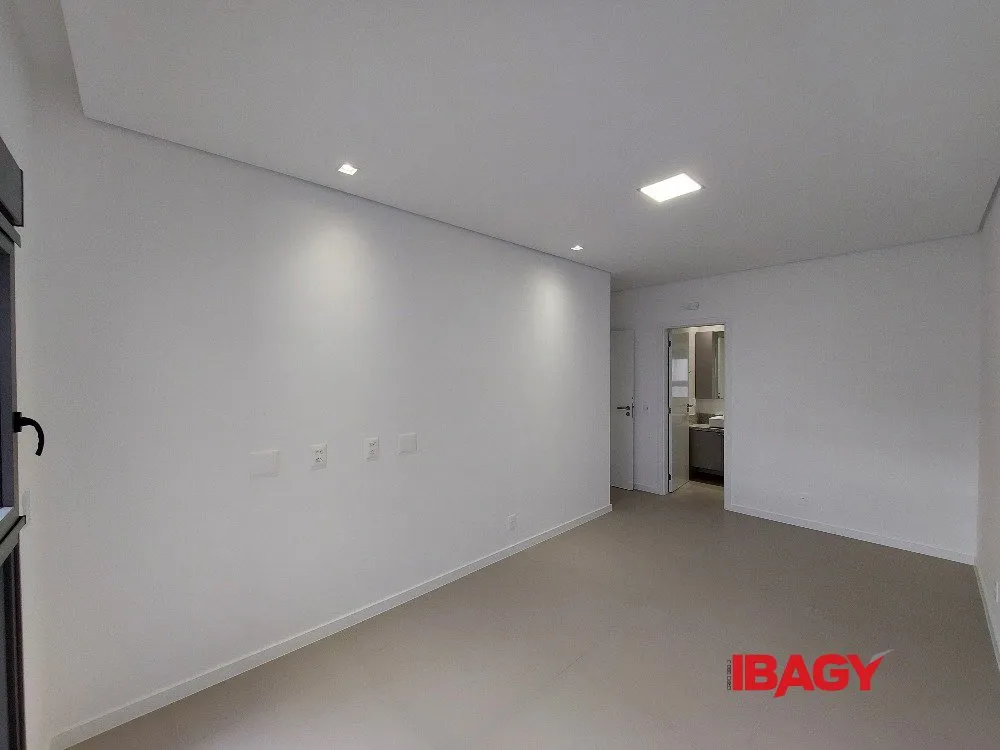 Квартира 165 м²: 2 спальни и 2 парковочных места — photo 15