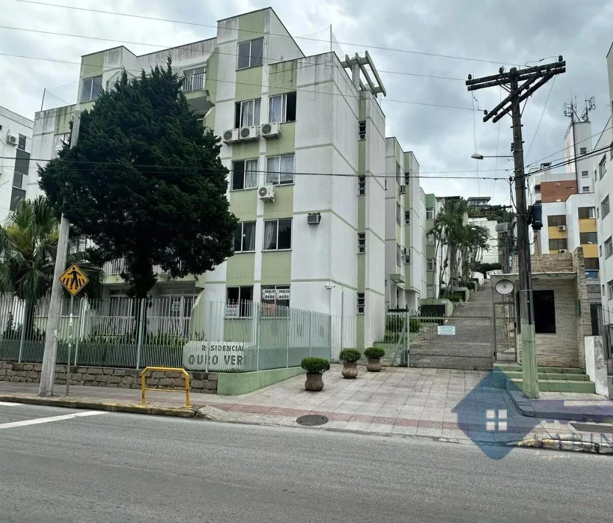Деревянный пол или ламинат и 1 спальня: квартира 63 м² — photo 16