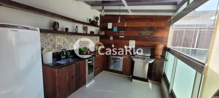 Unfurnished 3-bedroom apartment with mountain city views — photo 13