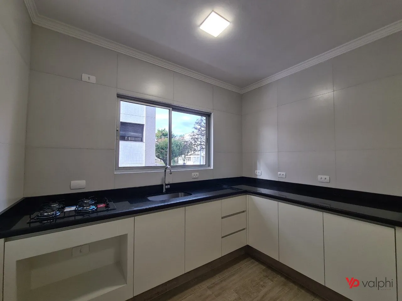 Unfurnished 3-bedroom apartment with 114 m² — photo 16
