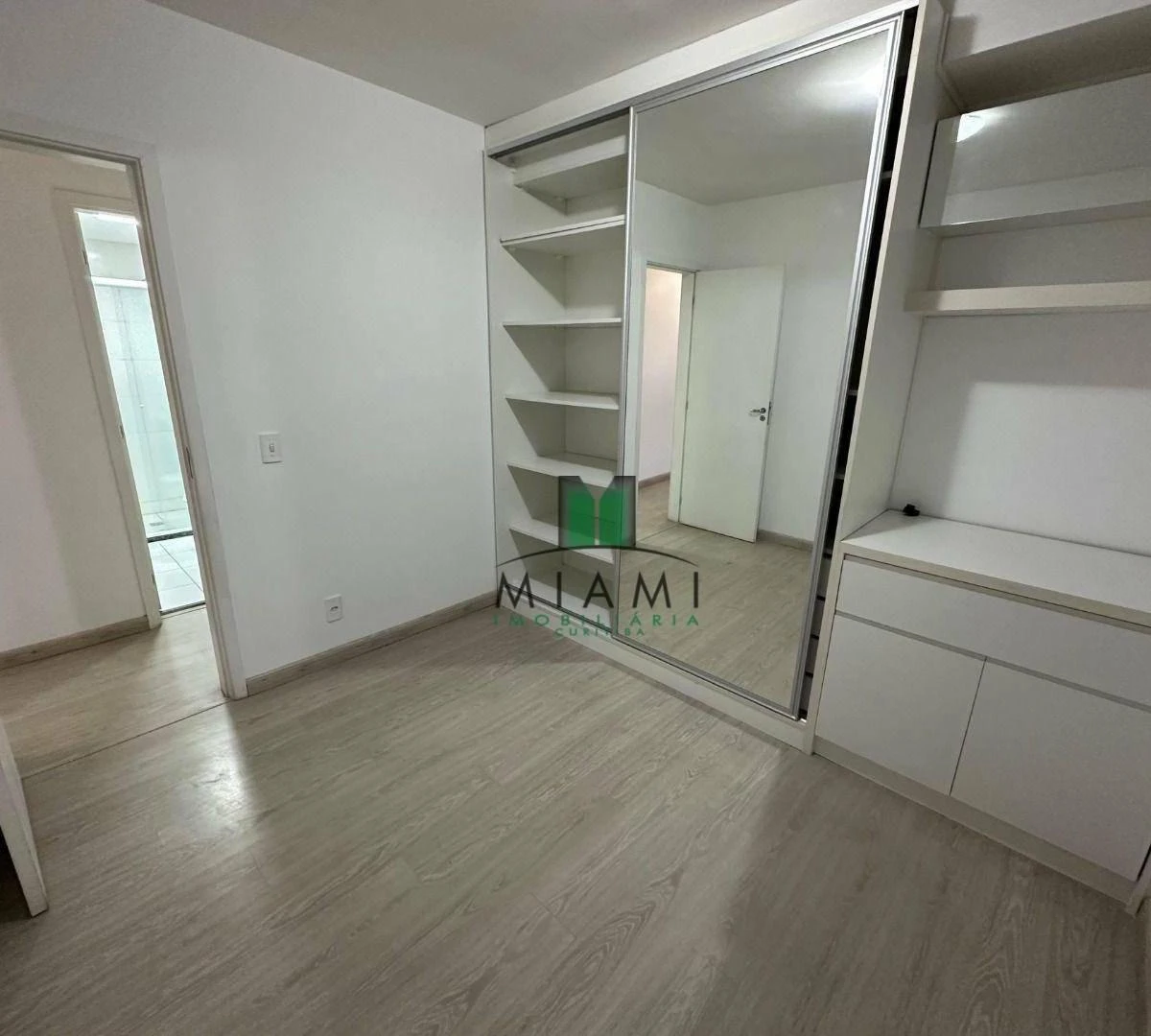 2-bedroom apartment with a washing machine — photo 14